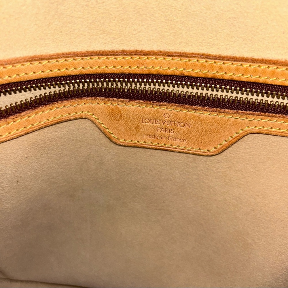 Authentic 🥰Louis Vuitton Monogram Baylone totes - Picture 9 of 16